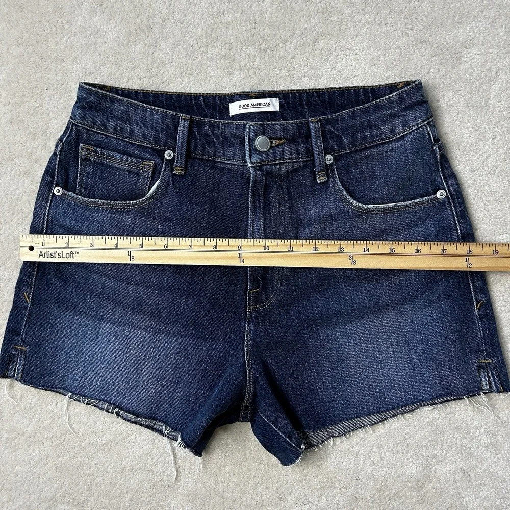 Good American Classic Jean Shorts Women's 6/28 Blue Denim Cutoff Stretch